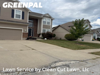 Yard Cuttingin Blue Springs,64014,Yard Mowing by Clean Cut Lawn, Llc, work completed in Nov , 2025