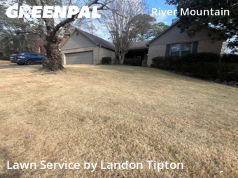 Lawn mowed in Little Rock, 72212