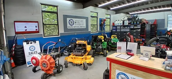 The Small Engine Specialist LLC Photo 16