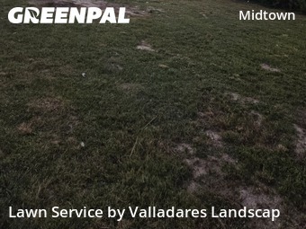 Grass Cutin Houston,77004,Lawn Mow by Valladares Landscap, work completed in Dec , 2025
