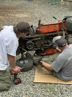 SMALL ENGINE EXPERTS Photo 13