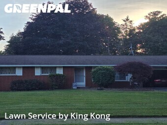 Lawn Maintenance nearby Greece, NY, 