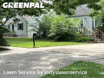 Lawn Mowing Service nearby Council Bluffs, NE, 