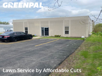 Lawn Cutting nearby Rockford, IL, 