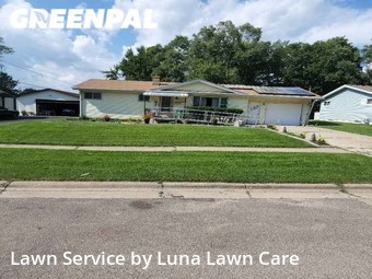 Lawn Cutting nearby Rockford, IL, 