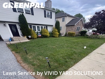 Lawn Service nearby Village Green, PA, 
