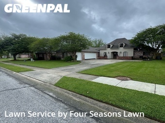 Lawn Mowing nearby Baton Rouge, LA, 