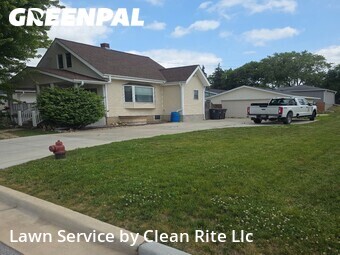Lawn Cutting nearby Greenfield, WI, 