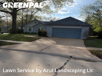 Grass Cutting nearby Ballwin, MO, 