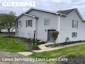 Lawn Mowing nearby Meadowlands, PA, 