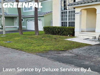 Lawn mowed in Coconut Creek, 33073