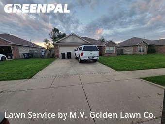 Lawn Mowing nearby Rogers, AR, 