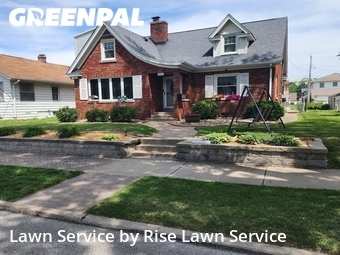 Lawn Mowing nearby Moline, IA, 