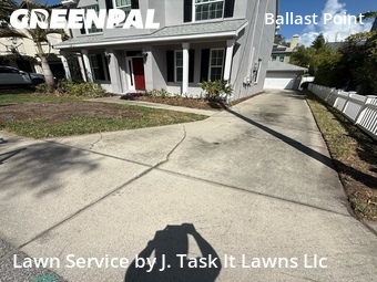 Grass Cutting nearby Tampa, FL, 