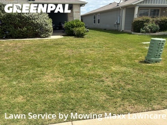 Lawn Care Service nearby Hutto, TX, 