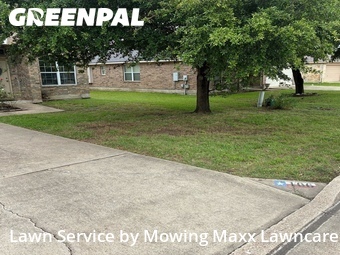 Yard Mowing nearby Hutto, TX, 