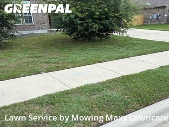 Yard Mowing nearby Hutto, TX, 