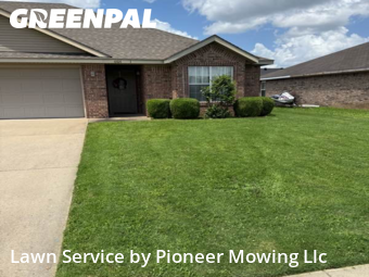 Lawn Mowing nearby Bentonville, AR, 
