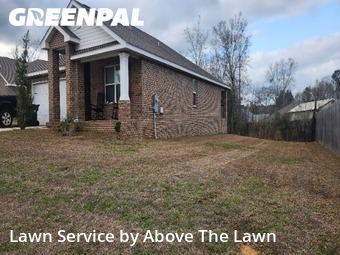 Lawn Mowing nearby Cantonment, FL, 