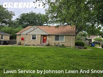 Yard Mowing nearby Lincoln, NE, 