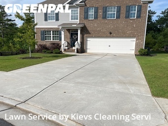 Lawn Cutting nearby Dallas, GA, 