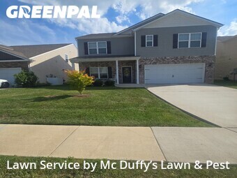 Lawn Maintenance nearby Knoxville, TN, 