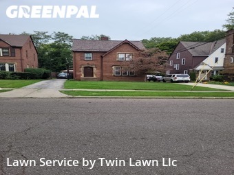Lawn Care Service nearby Cleveland Heights, OH, 