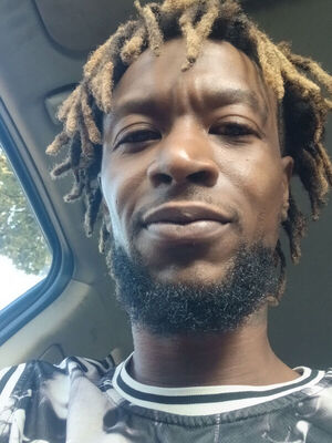 GreenPal customer review profile photo for De'von Wardlow Williams 