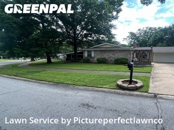 Lawn Cutting nearby Ballwin, MO, 