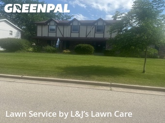 Lawn Cutting nearby Greenfield, WI, 
