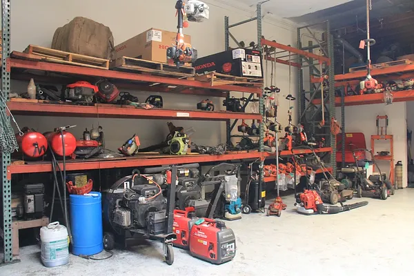 Longhorn Lawn Equipment Photo 3