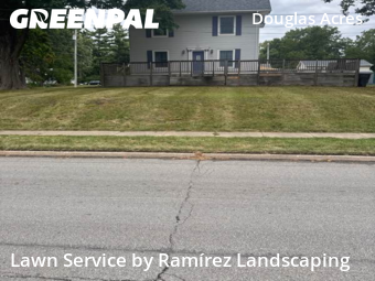 Lawn Mowing nearby Des Moines, IA, 