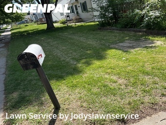 Lawn mowed in Council Bluffs, 51501