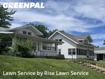 Lawn Care Service nearby Davenport, IA, 