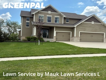 Lawn Care nearby Waukee, IA, 
