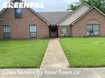 Yard Mowing nearby Bartlett, MS, 