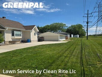Lawn Maintenance nearby Greenfield, WI, 