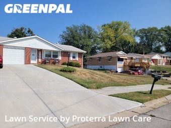 Lawn Cutting nearby Bellevue, IA, 