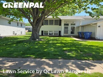 Lawn Service nearby Moline, IL, 