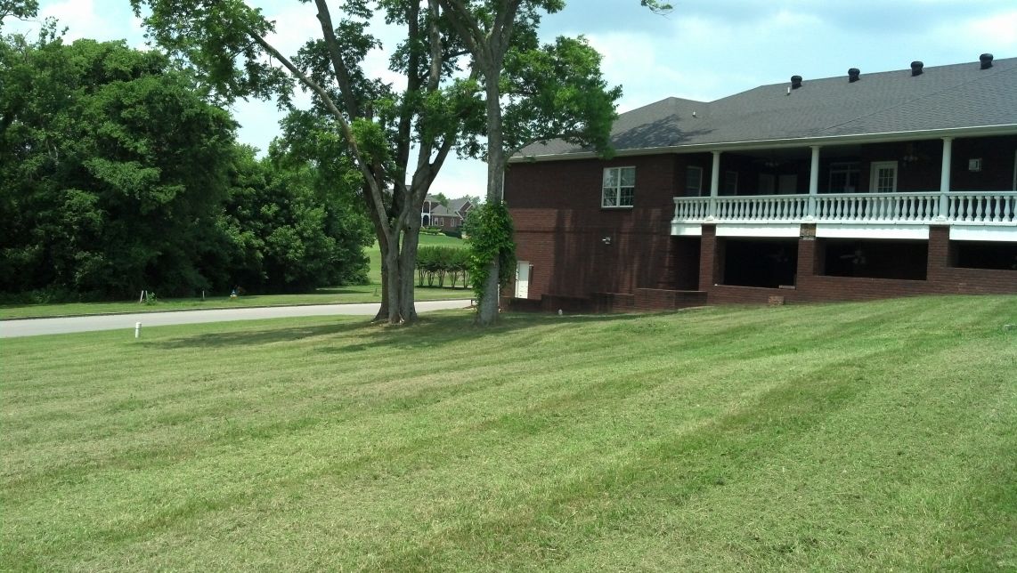 Order Lawn Care in White House, TN, 37188