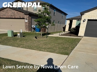 Grass Cutting nearby Manor, TX, 