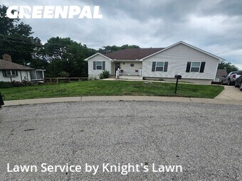Lawn Mowing Service nearby Independence, MO, 