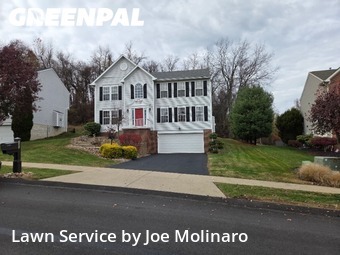 Lawn Mowing Service nearby Moon Township, PA, 