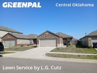 Lawn Mowing nearby Yukon, OK, 