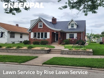 Lawn Service nearby Moline, IA, 