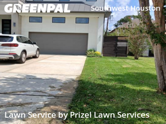 Lawn Mowingin Bellaire,77401,Lawn Maintenance by Prizel Lawn Services, work completed in Dec , 2025