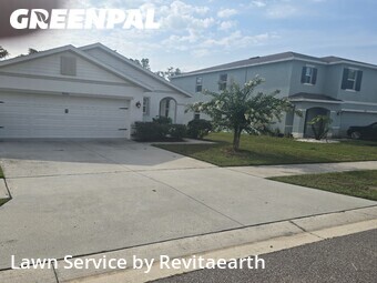 Grass Cut nearby Temple Terr, FL, 