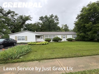 Lawn Mowing nearby Belleville, IL, 
