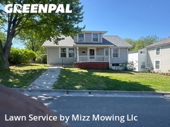 Yard Cutting nearby Vinton, VA, 