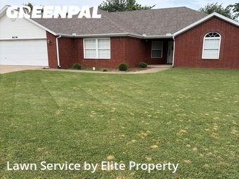 Lawn Cutting nearby Lowell, AR, 
